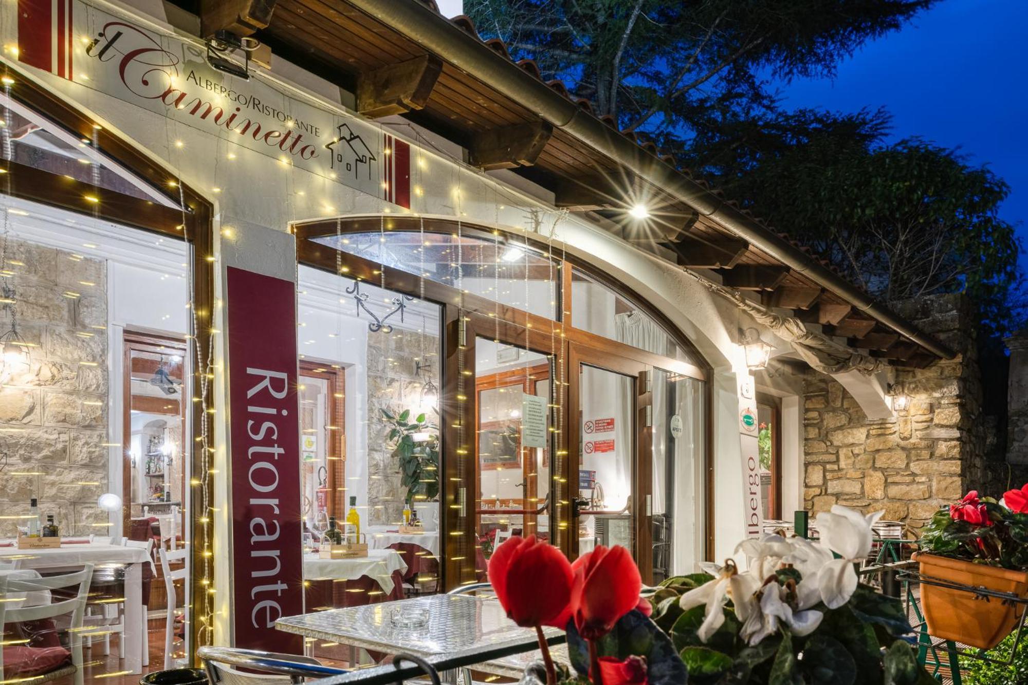 Hotel Ristorante Il Caminetto Diano Marina Kültér fotó