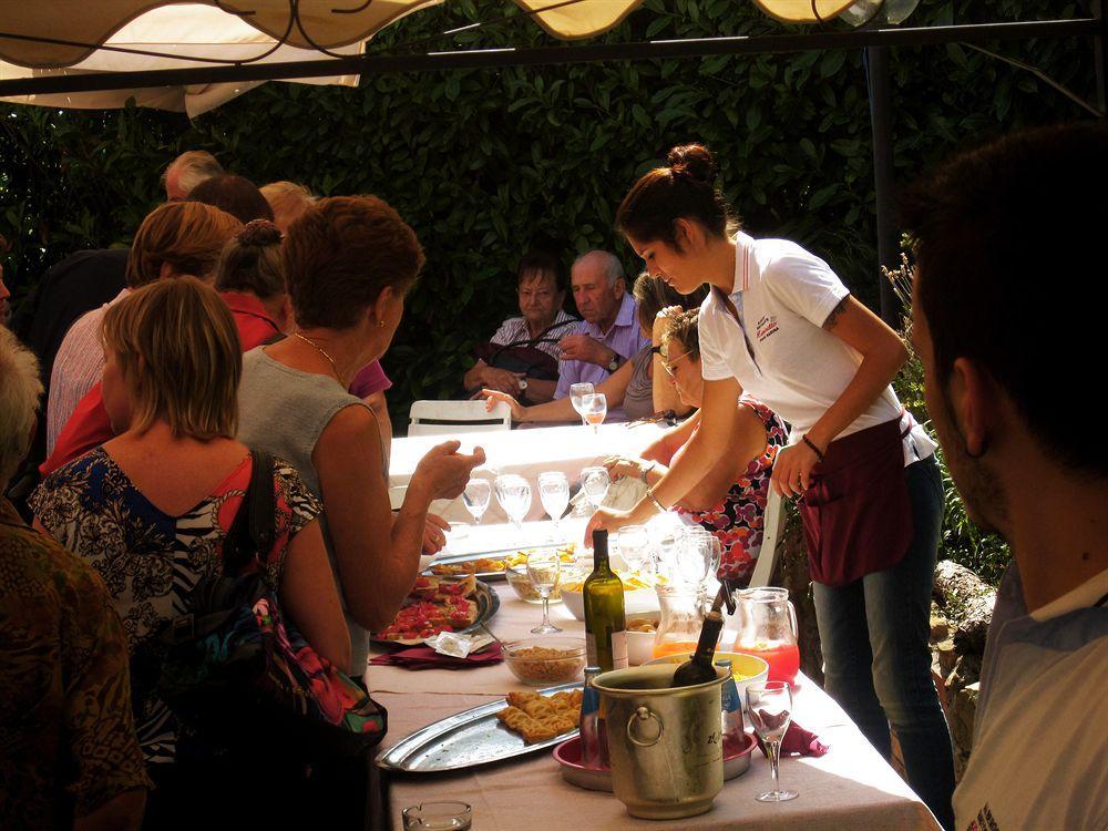 Hotel Ristorante Il Caminetto Diano Marina Kültér fotó