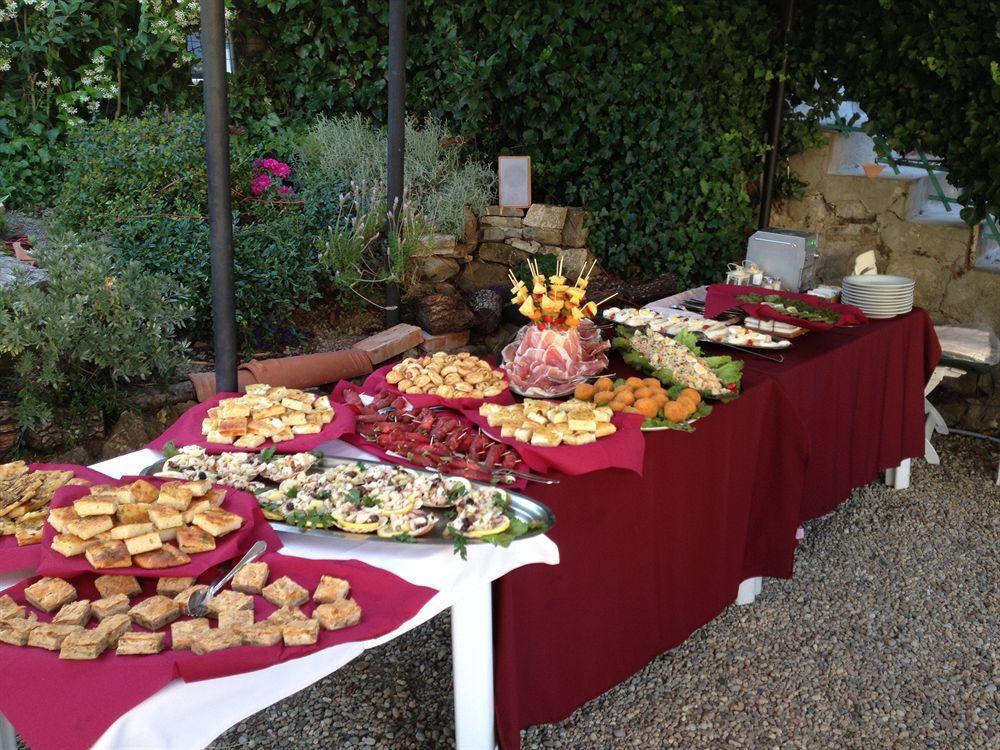 Hotel Ristorante Il Caminetto Diano Marina Kültér fotó