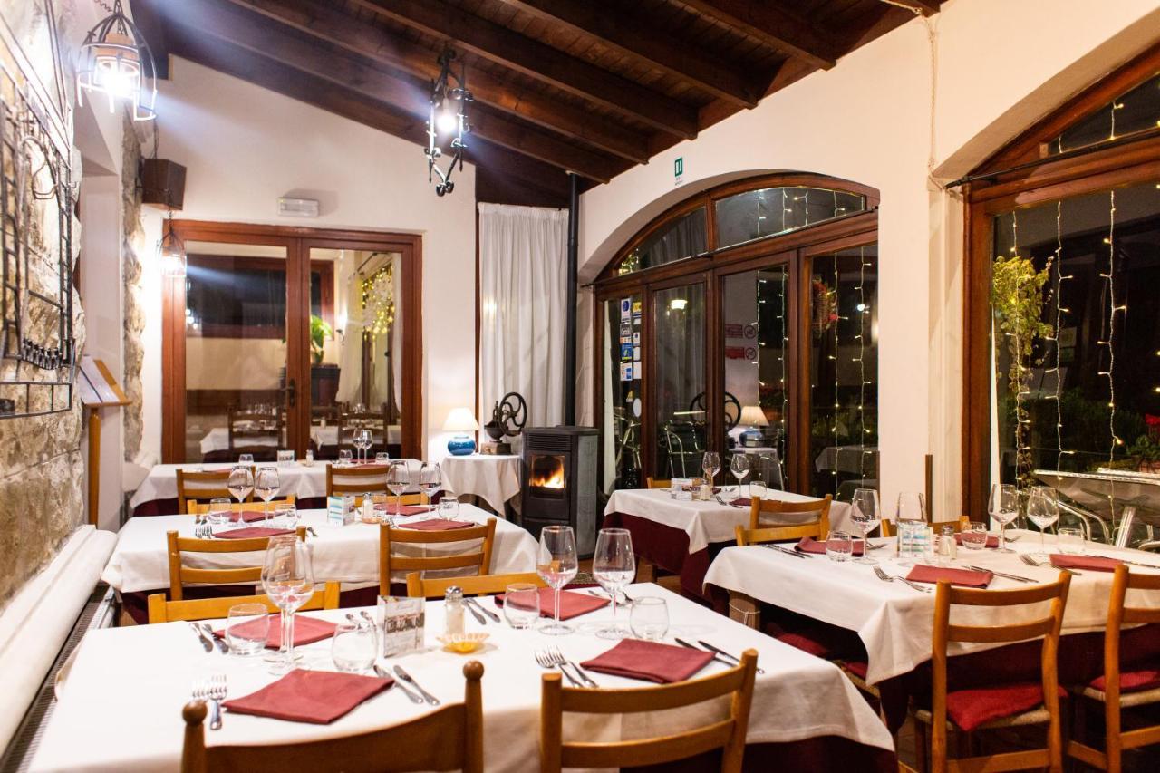 Hotel Ristorante Il Caminetto Diano Marina Kültér fotó